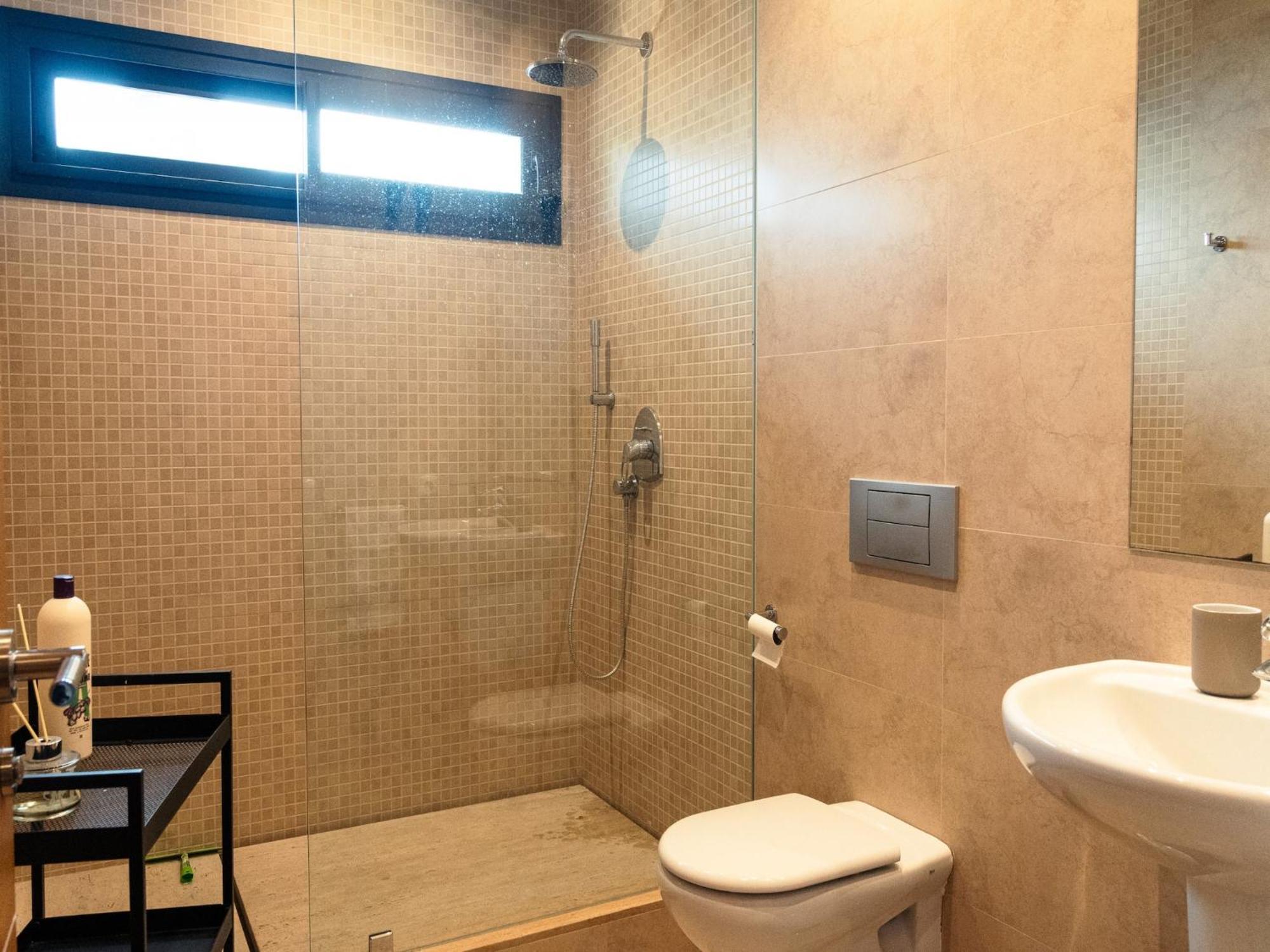 Villa Lavish With Private Pool *