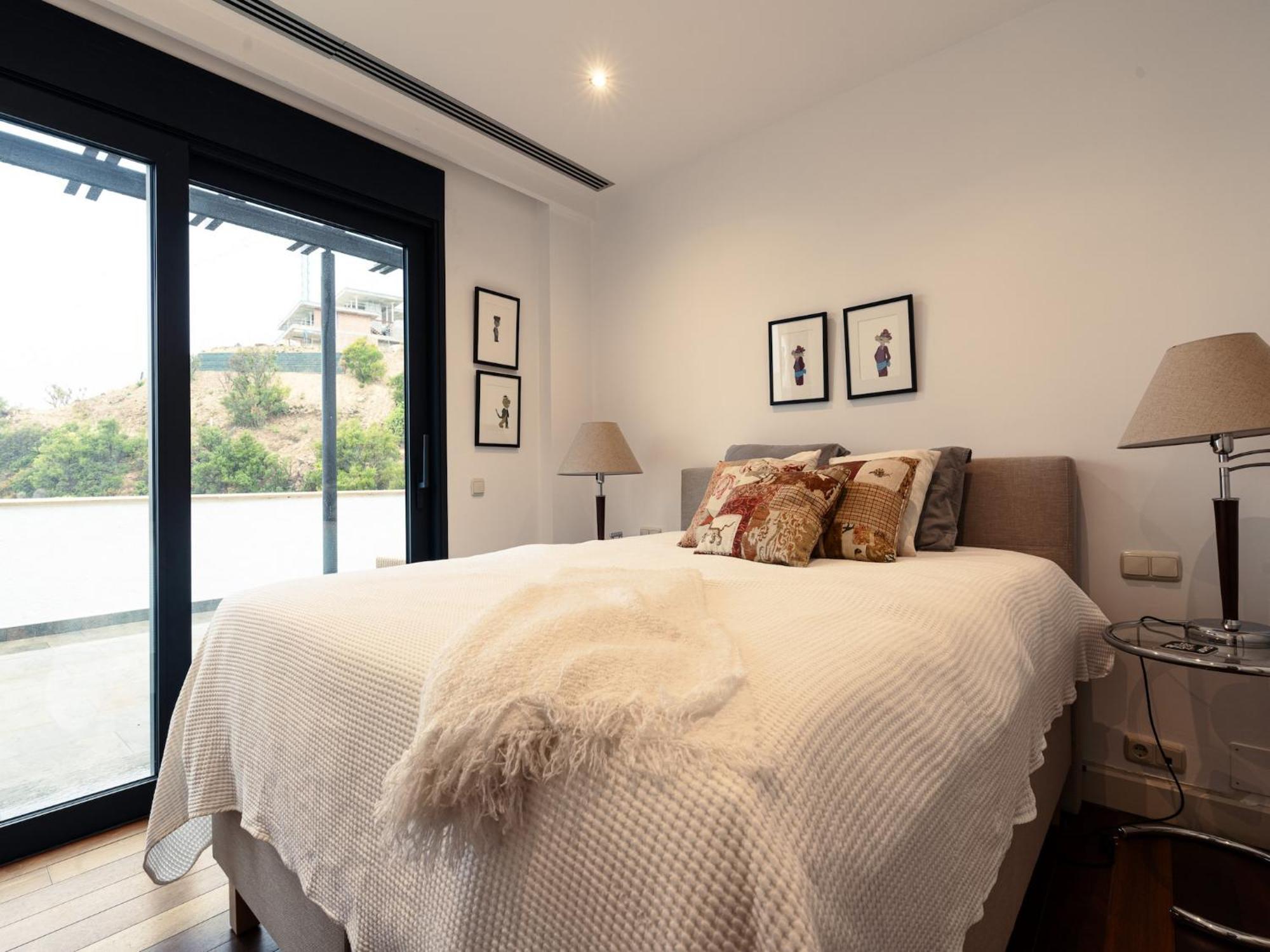 Lavish With Private Pool Marbella