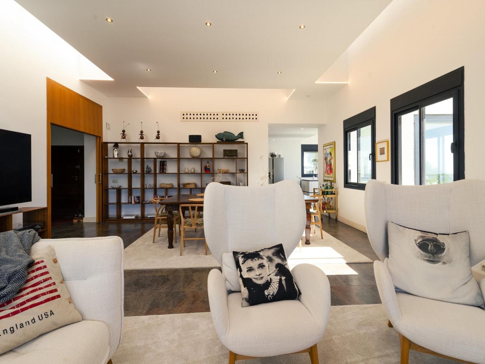 Lavish With Private Pool Villa