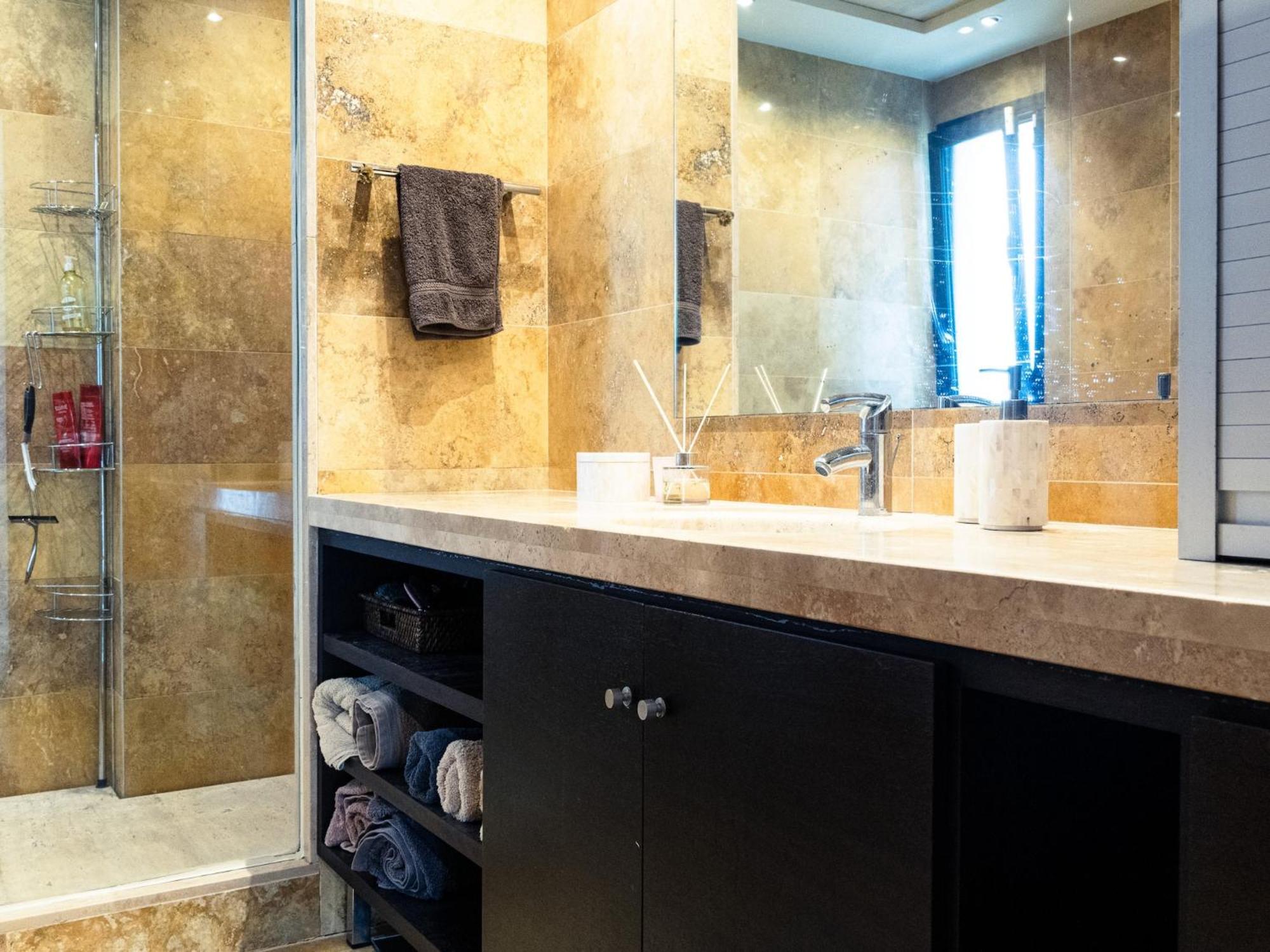 Villa Lavish With Private Pool Marbella