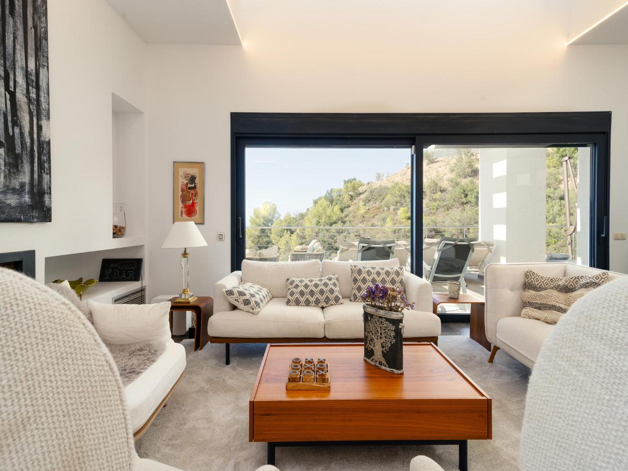 Villa Lavish With Private Pool Marbella